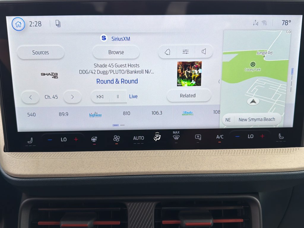 New 2026 Ford Maverick Lariat AWD/4WD image 23