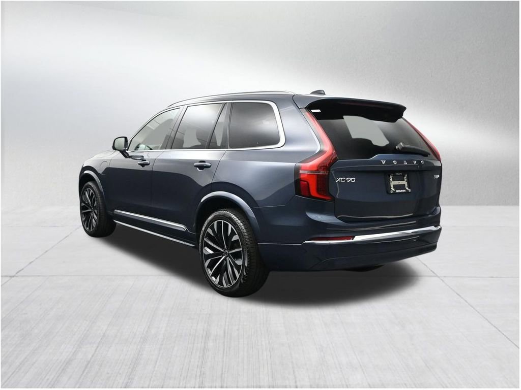 New 2026 Volvo XC90 T8 Core AWD/4WD image 3
