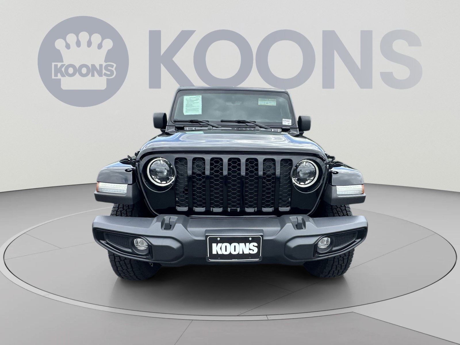 Used 2023 Jeep Gladiator Sport AWD/4WD image 4