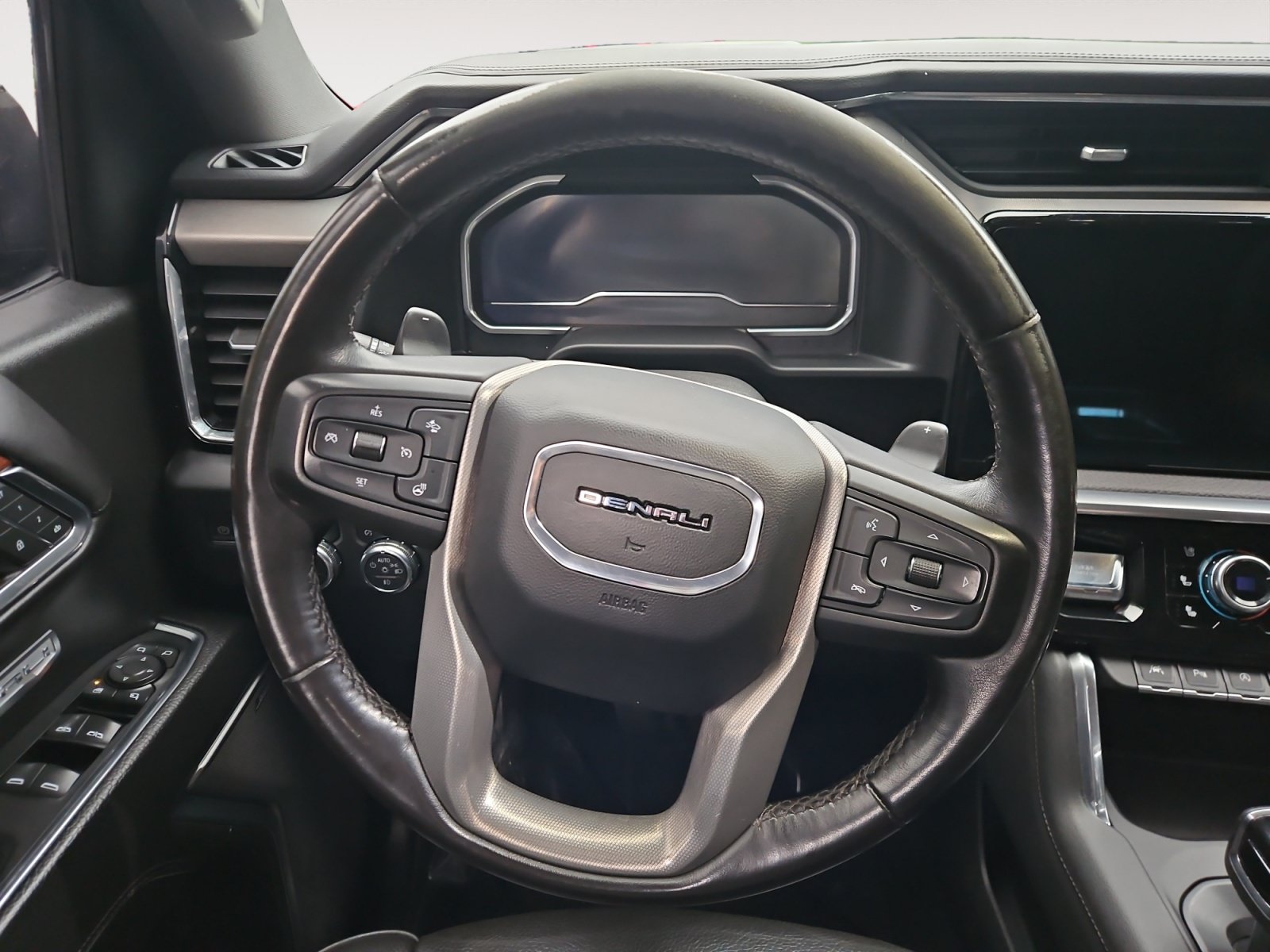 Used 2022 GMC Sierra 1500 Denali AWD/4WD image 12