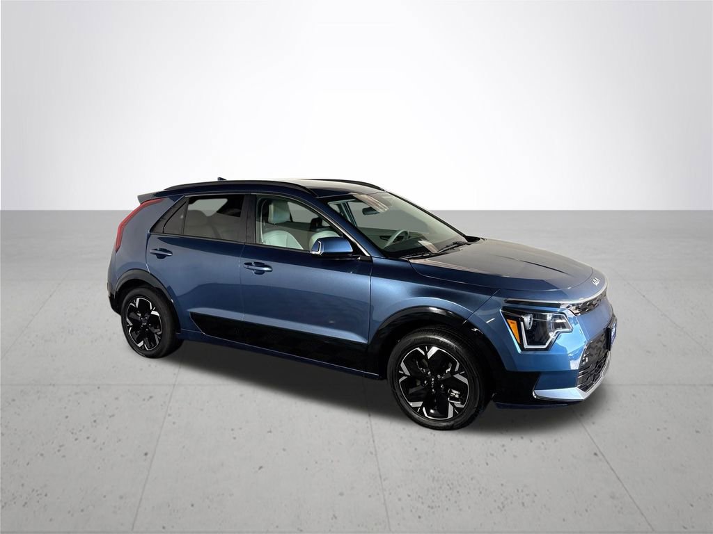 Certified 2023 Kia Niro Wind FWD image 5