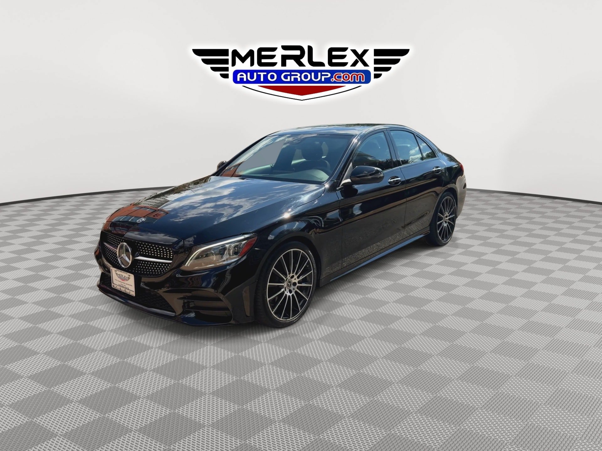 Used 2019 Mercedes-Benz C 300 Sedan image 4