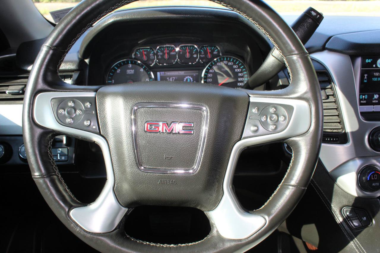 Used 2017 GMC Yukon XL SLT w/ Open Road Package AWD/4WD image 28