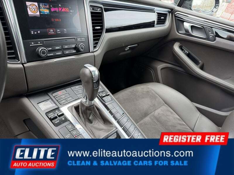 Used 2017 Porsche Macan S AWD/4WD image 28