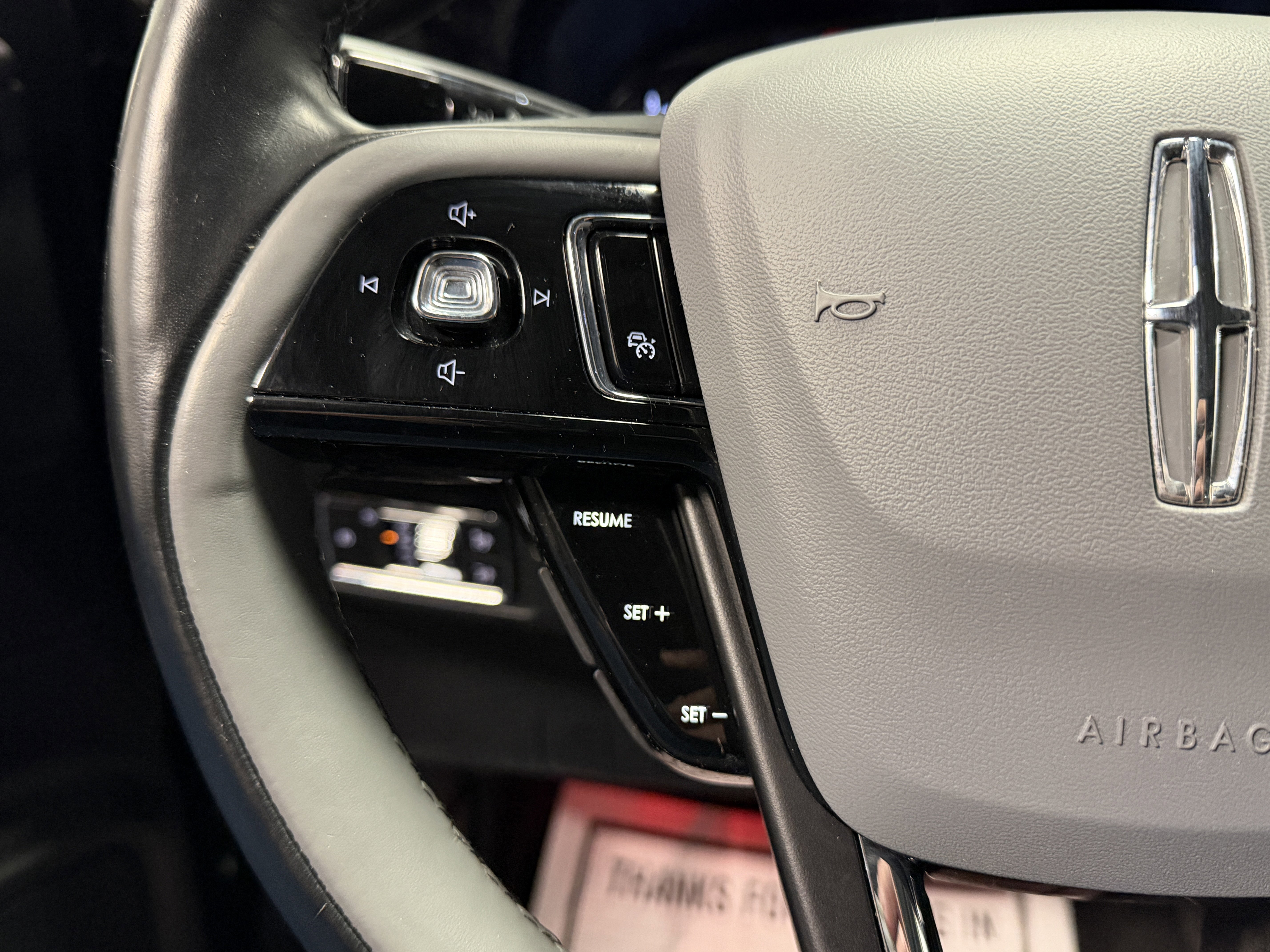 Used 2020 Lincoln Corsair Reserve w/ Equipment Group 201A image 21