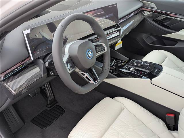 New 2027 BMW 550e xDrive w/ Executive Package AWD/4WD image 3