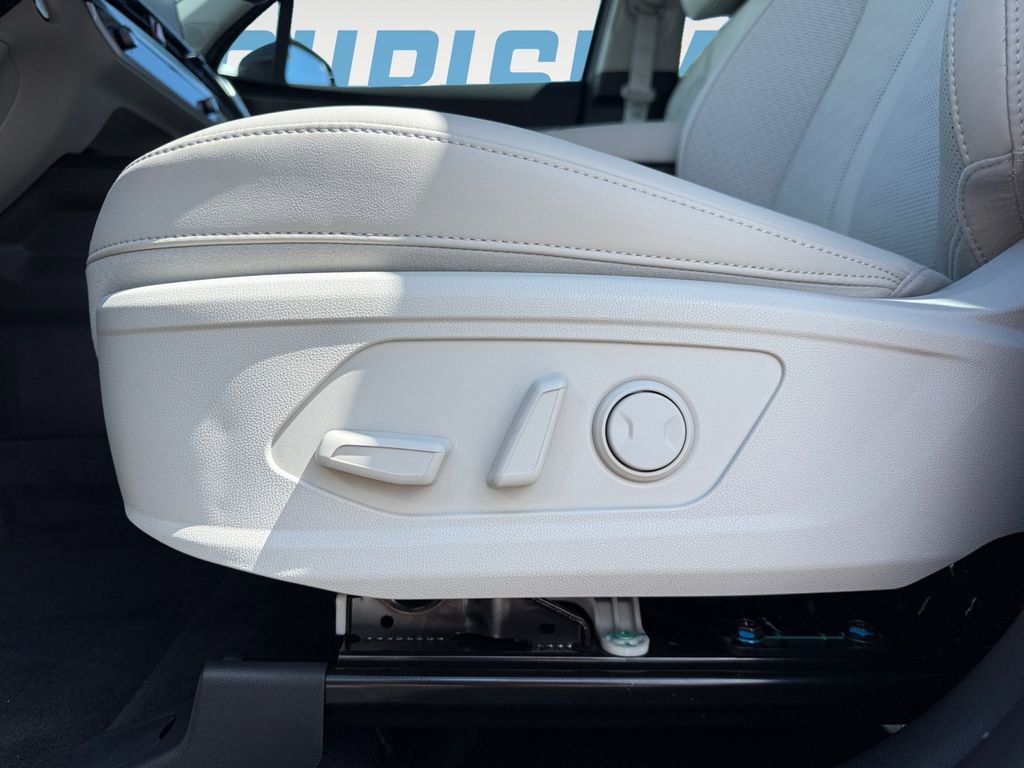 New 2025 Kia Sorento S image 17