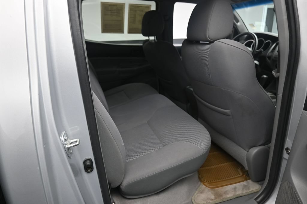 Used 2006 Toyota Tacoma PreRunner RWD image 22