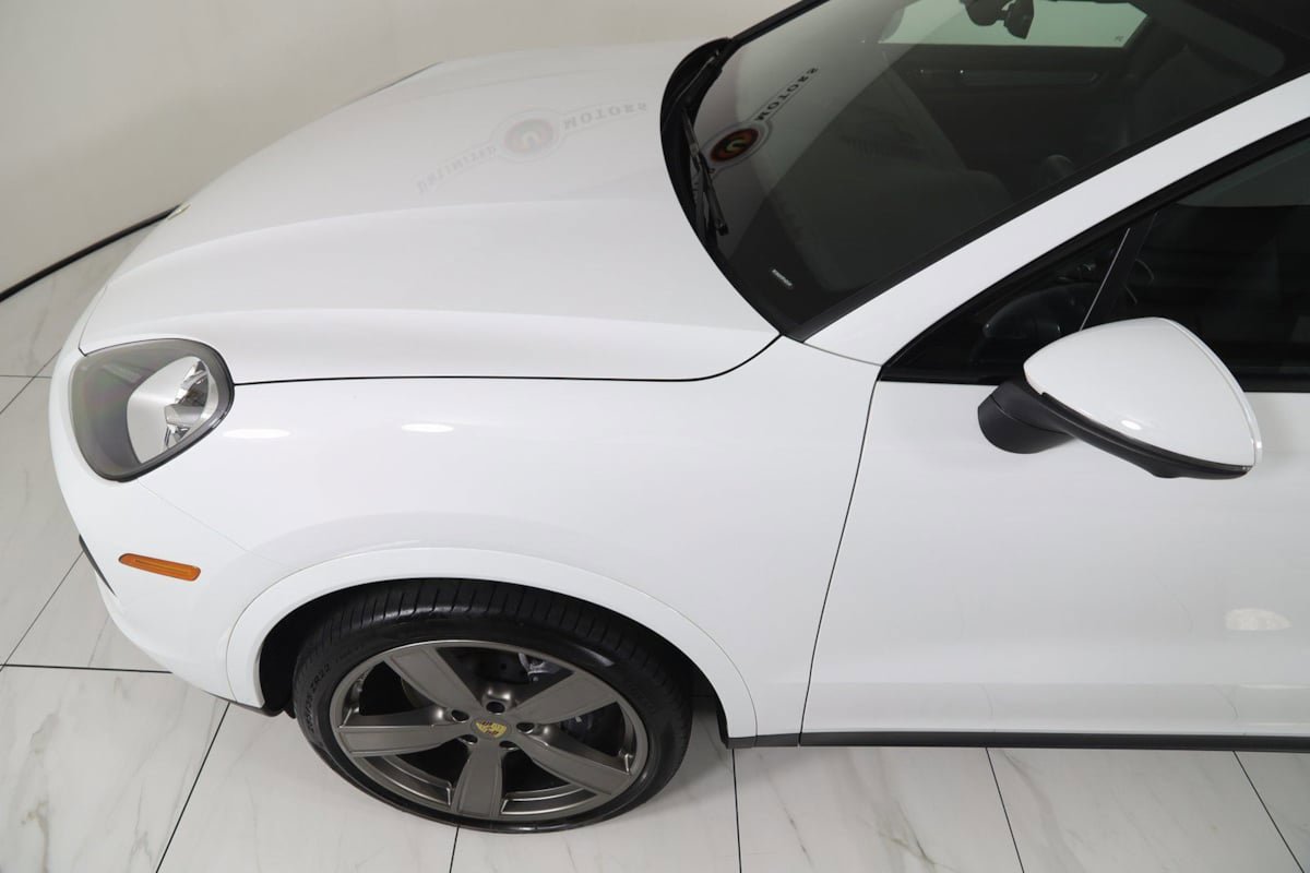 Used 2023 Porsche Cayenne Coupe image 42