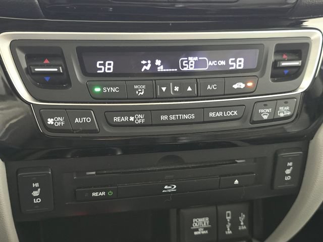 Used 2018 Honda Pilot Touring image 30