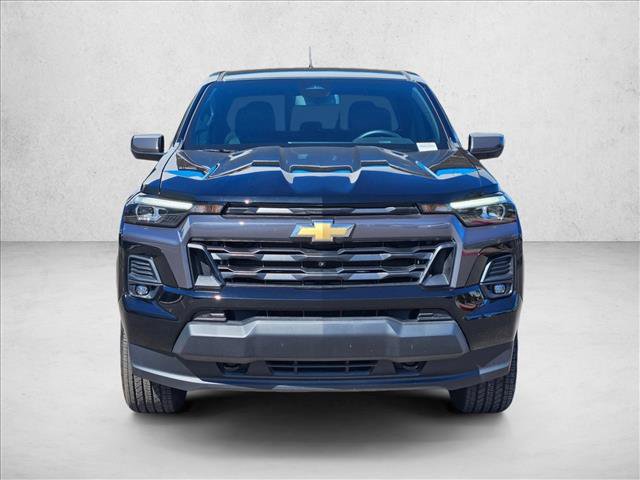 Used 2025 Chevrolet Colorado W/T w/ Advanced Trailering Package image 2