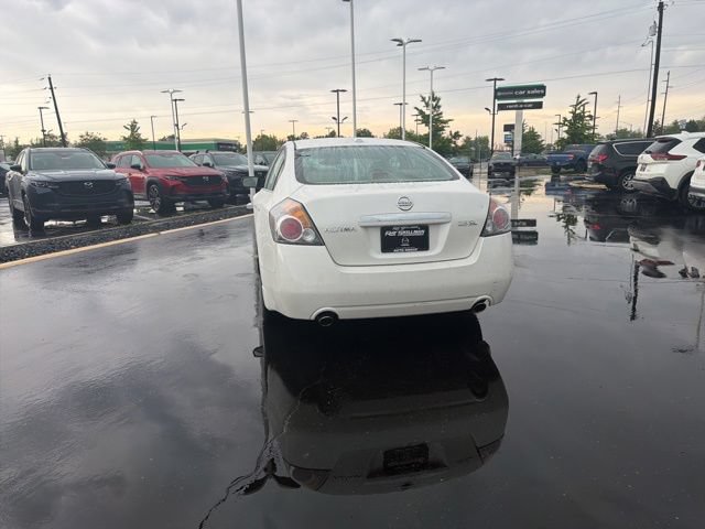 Used 2009 Nissan Altima 2.5 SL w/ SL Pkg FWD image 12