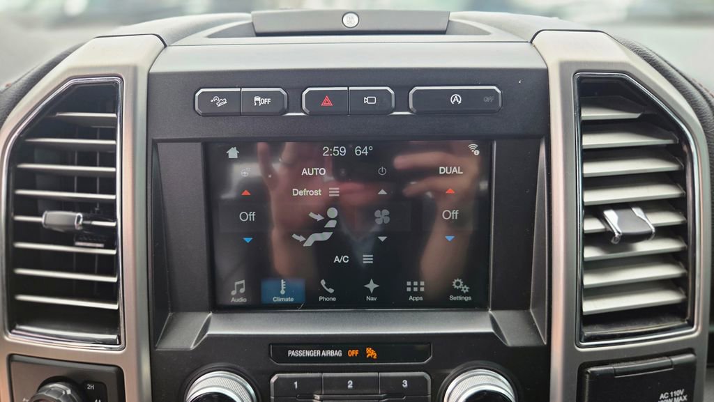 Used 2018 Ford F150 Platinum w/ Technology Package AWD/4WD image 22