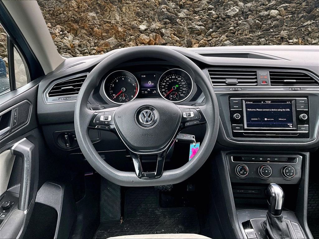 Used 2020 Volkswagen Tiguan S image 5