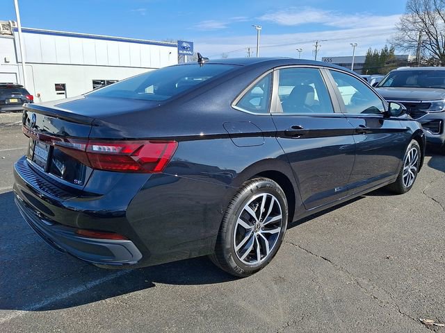 New 2026 Volkswagen Jetta SE image 4