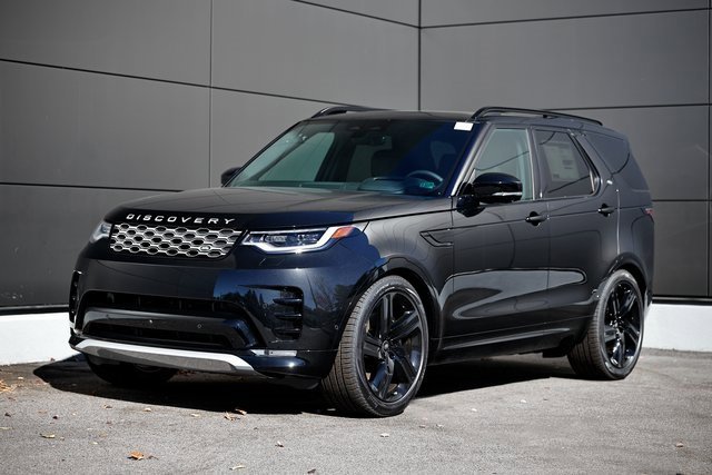 New 2025 Land Rover Discovery Metropolitan Edition image 1