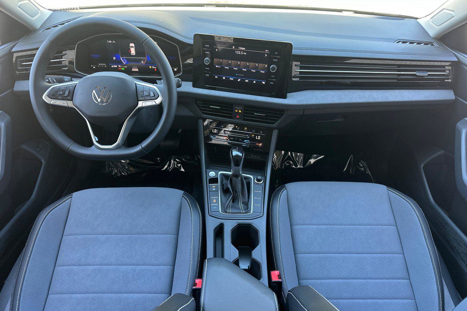 New 2025 Volkswagen Jetta SE image 12