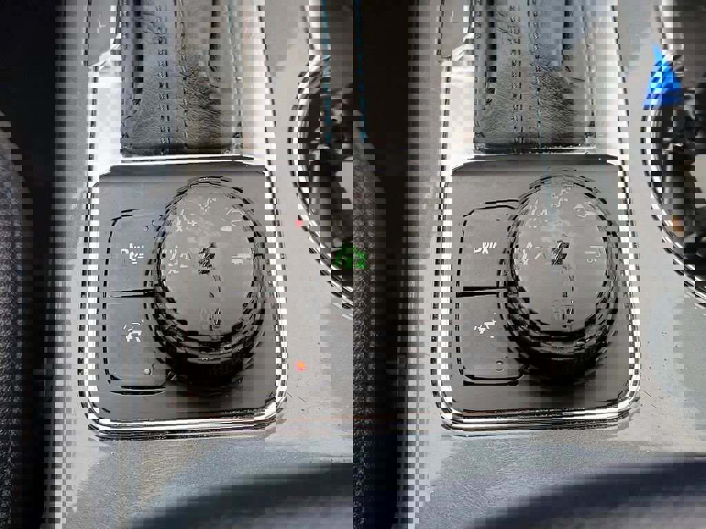 Certified 2025 Chevrolet Blazer RS image 33