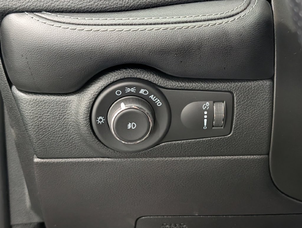 Used 2022 Dodge Durango GT AWD/4WD image 27