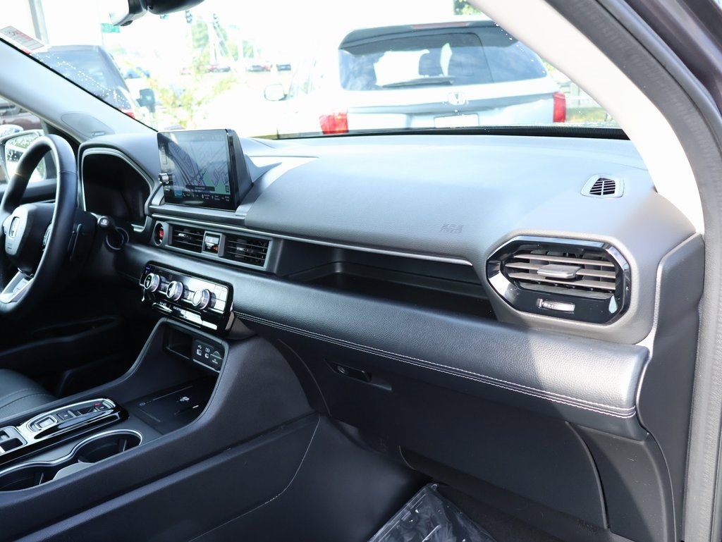 Used 2023 Honda Pilot Elite image 9