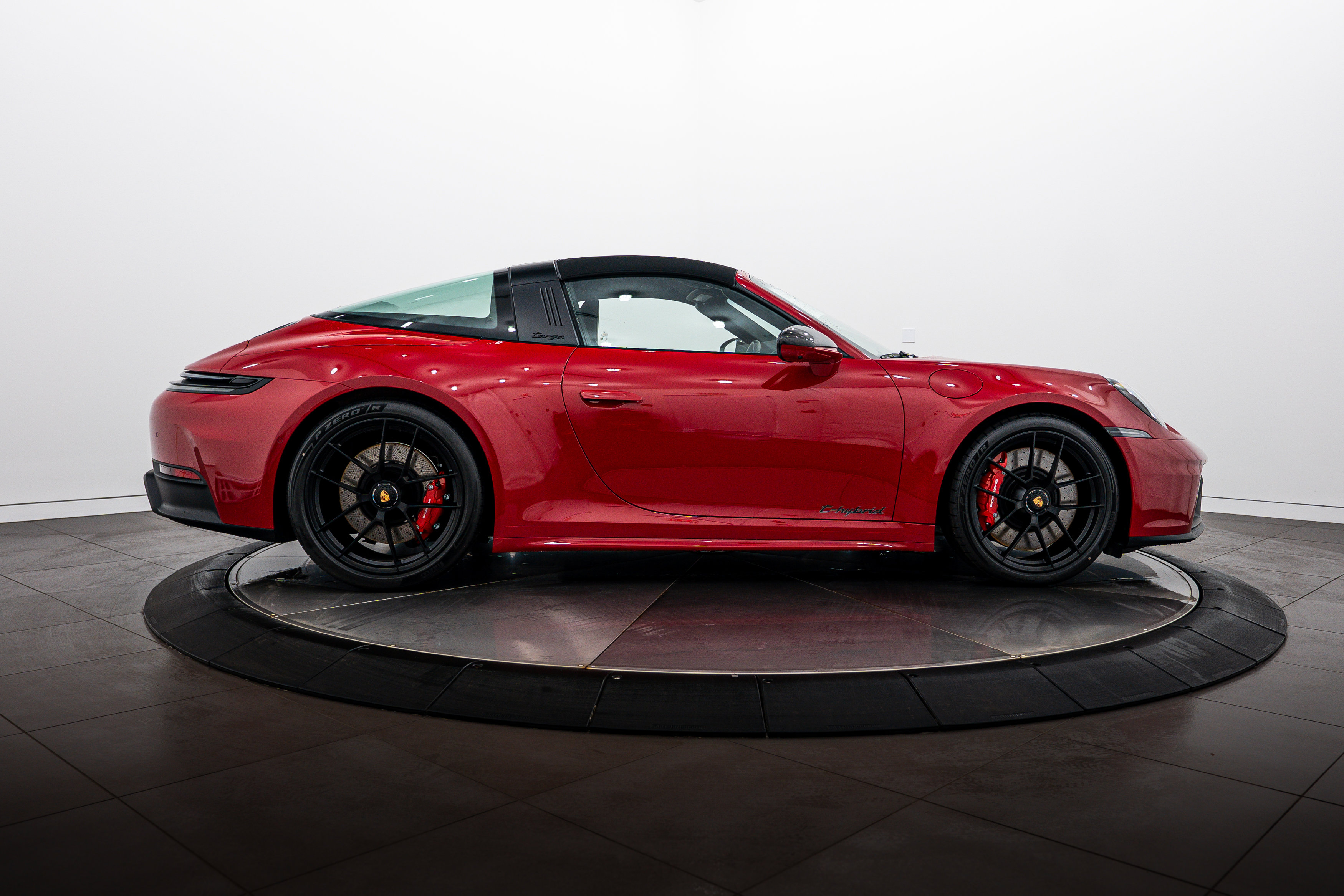 Certified 2026 Porsche 911 Targa 4 GTS image 30