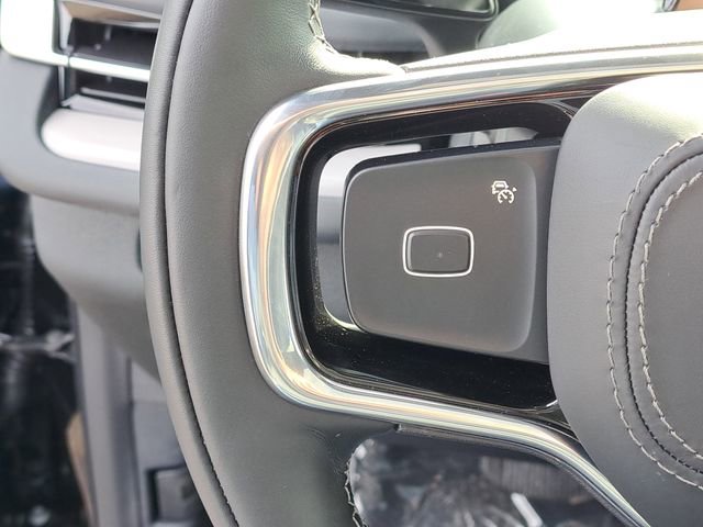 New 2026 Lincoln Navigator Reserve w/ Jet Appearance Package AWD/4WD image 37