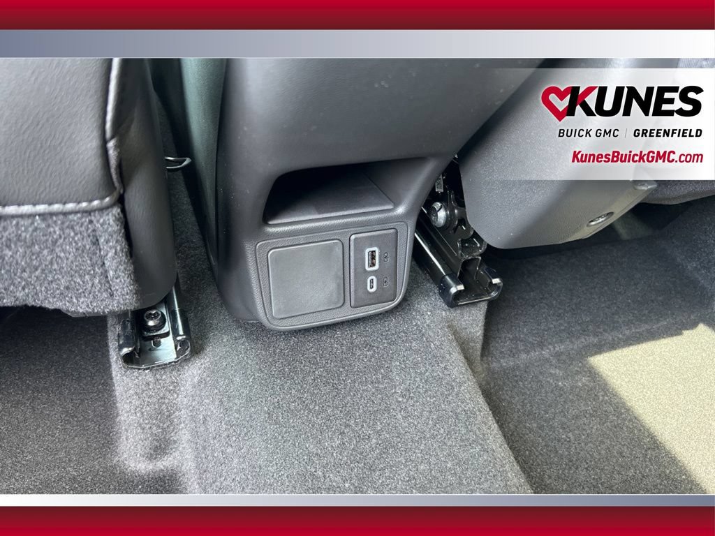 New 2026 Buick Encore GX Sport Touring w/ Comfort Package AWD/4WD image 34