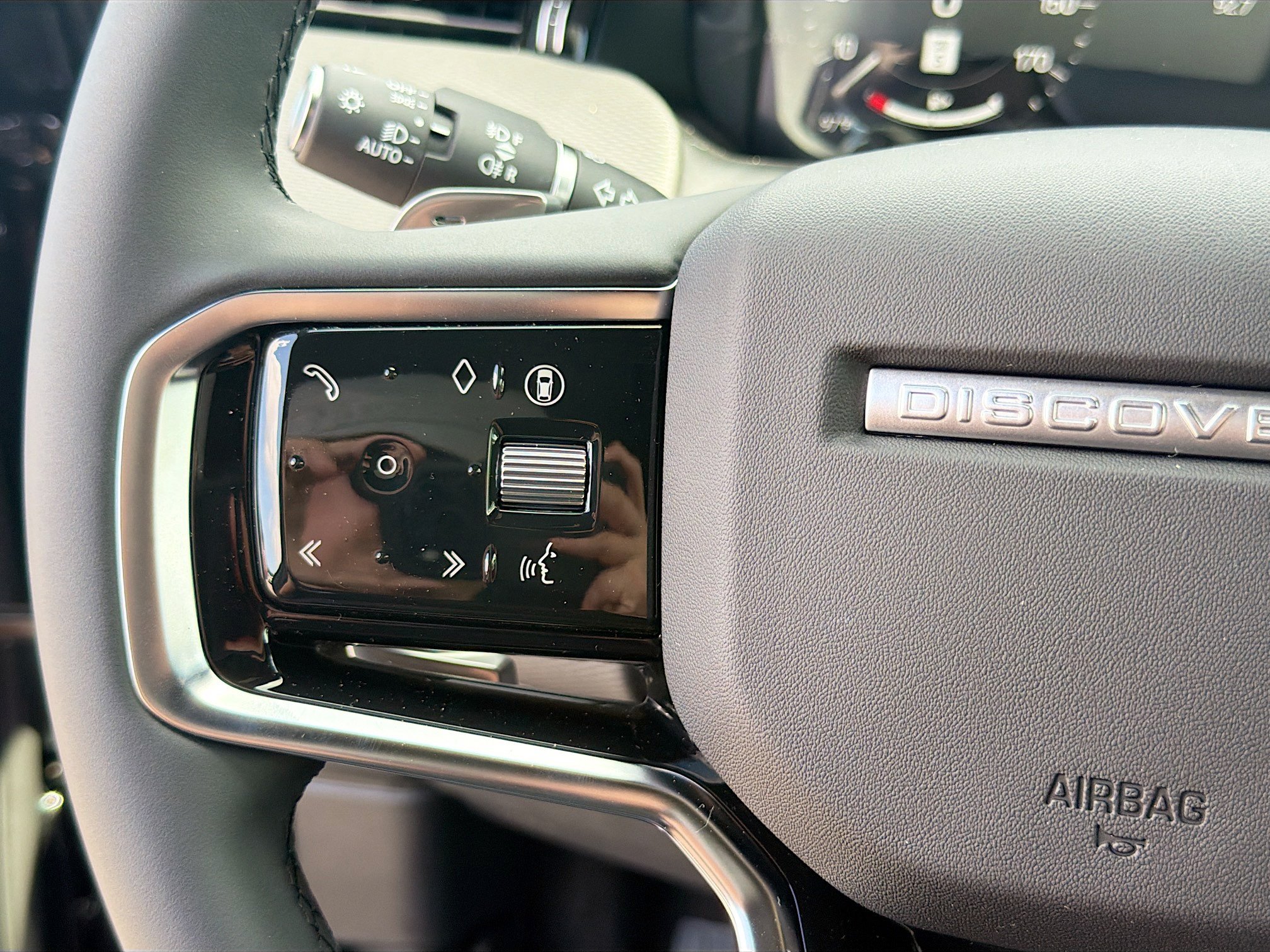 New 2026 Land Rover Discovery Sport Landmark AWD/4WD image 38