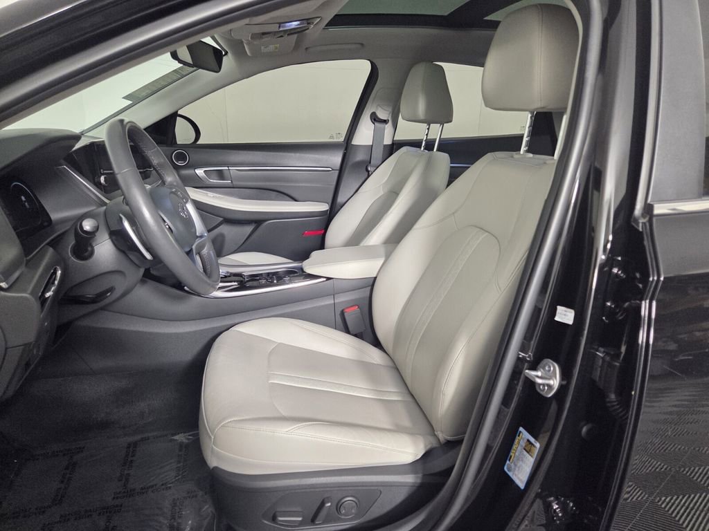 Used 2023 Hyundai Sonata Limited FWD image 12