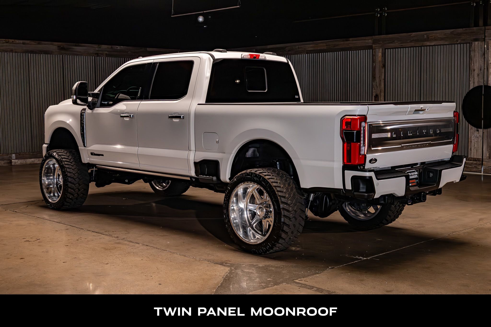 Used 2023 Ford F350 Limited w/ FX4 Off-Road Package image 6