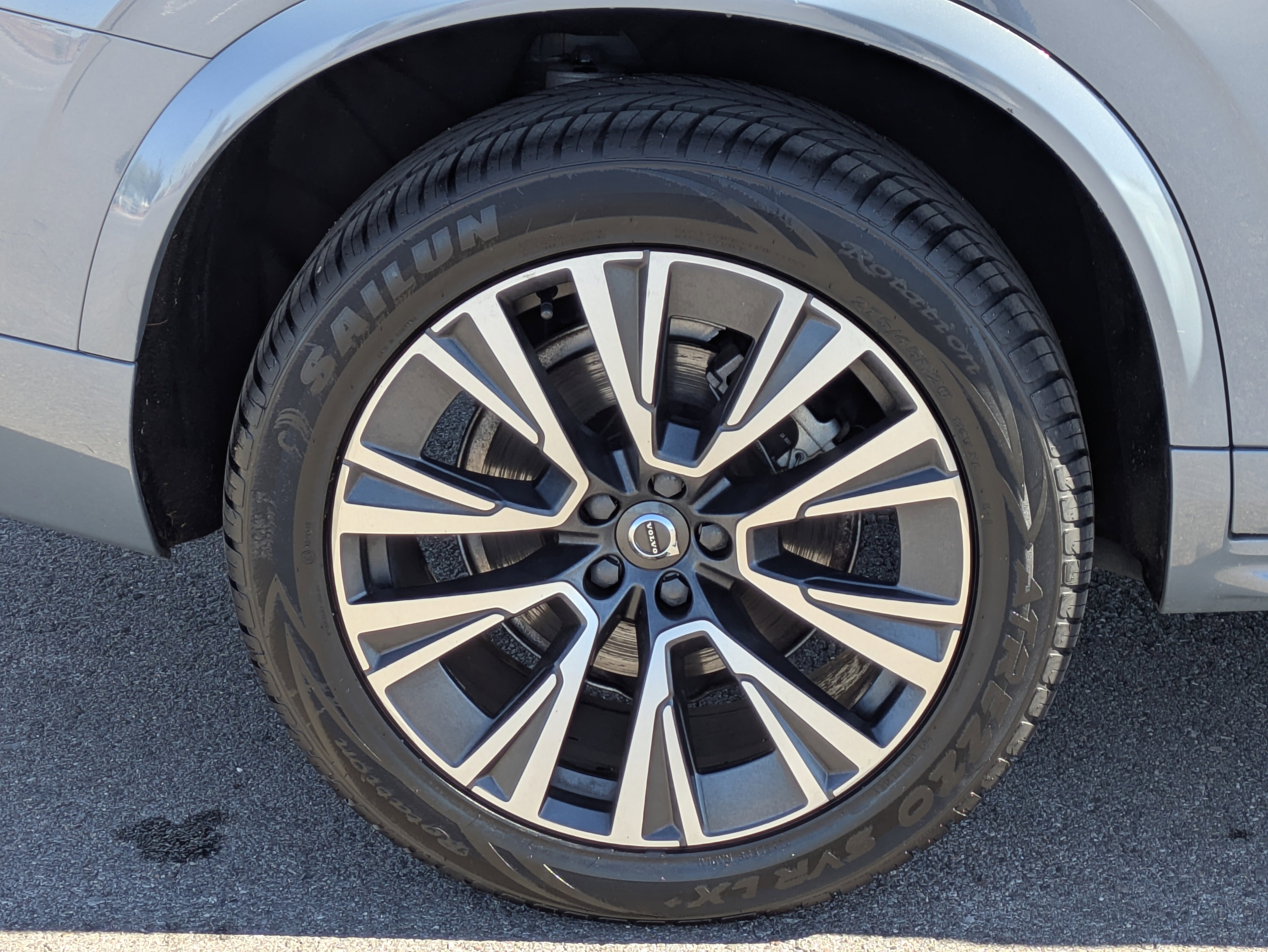 Used 2022 Volvo XC90 T5 Momentum w/ Advanced Package image 9