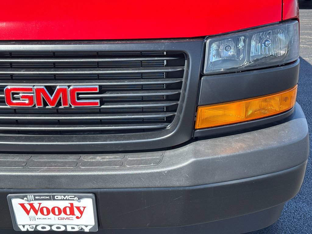 New 2026 GMC Savana 2500 image 10