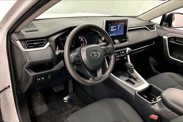 Used 2025 Toyota RAV4 LE image 16