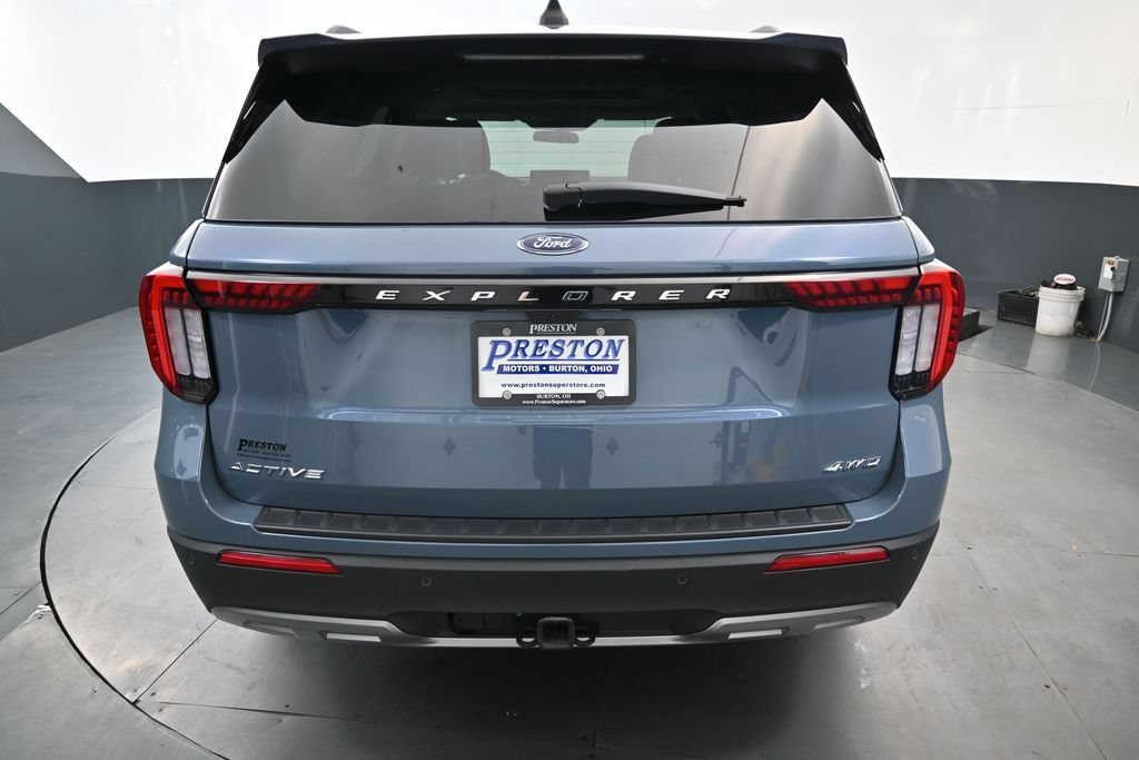 New 2026 Ford Explorer Active w/ Active Comfort Package AWD/4WD image 8