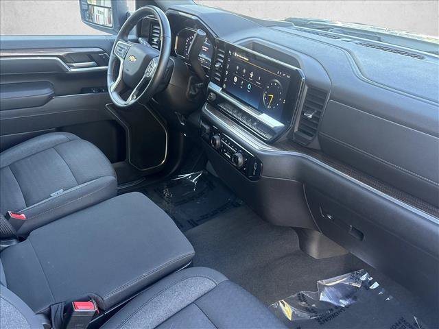Used 2025 Chevrolet Silverado 2500 LT w/ Convenience Package AWD/4WD image 27