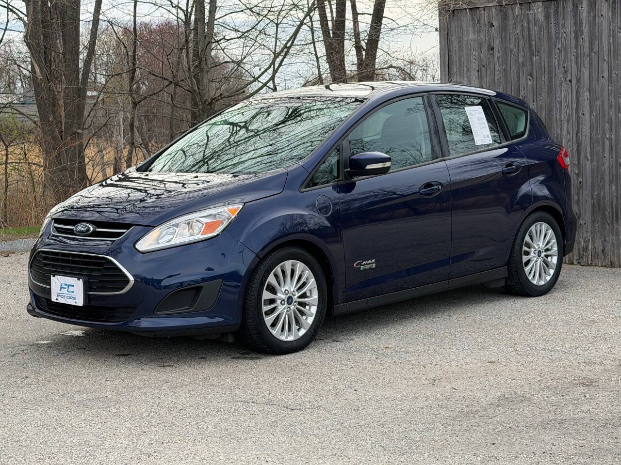 Used 2017 Ford C-MAX Energi SE FWD image 3