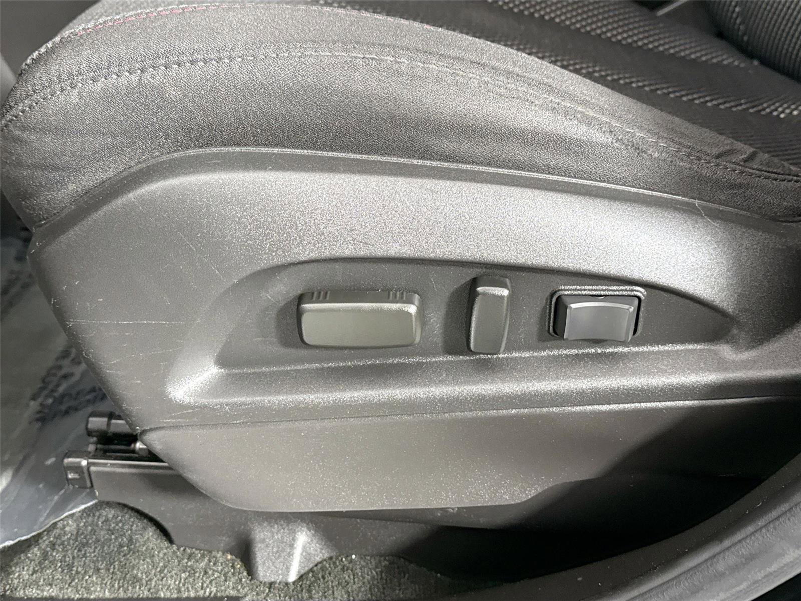 Used 2013 Chevrolet Equinox LT w/ Driver Convenience Package image 24