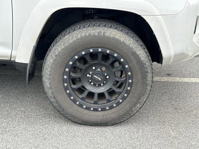 Used 2021 Toyota 4Runner SR5 AWD/4WD image 7