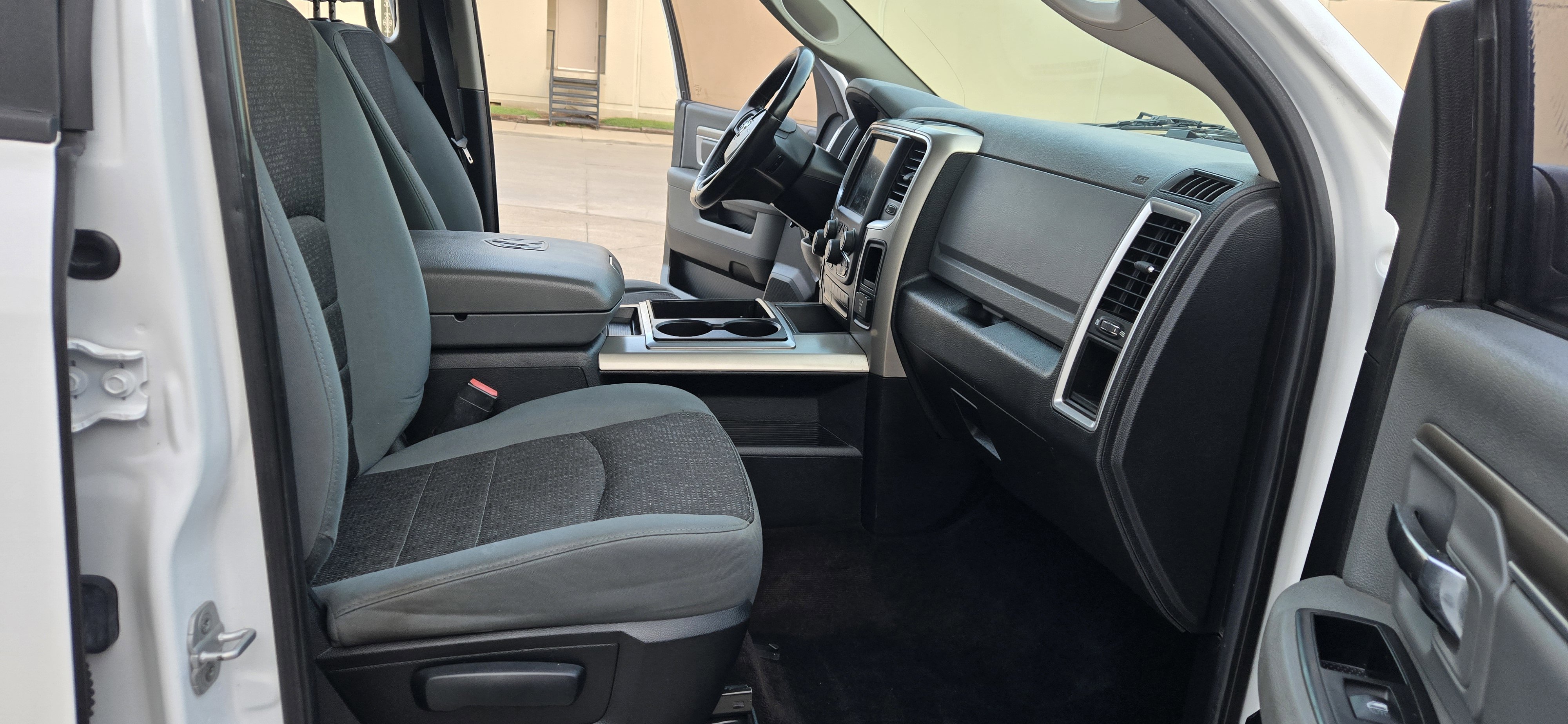 Used 2014 RAM 1500 Lone Star image 22