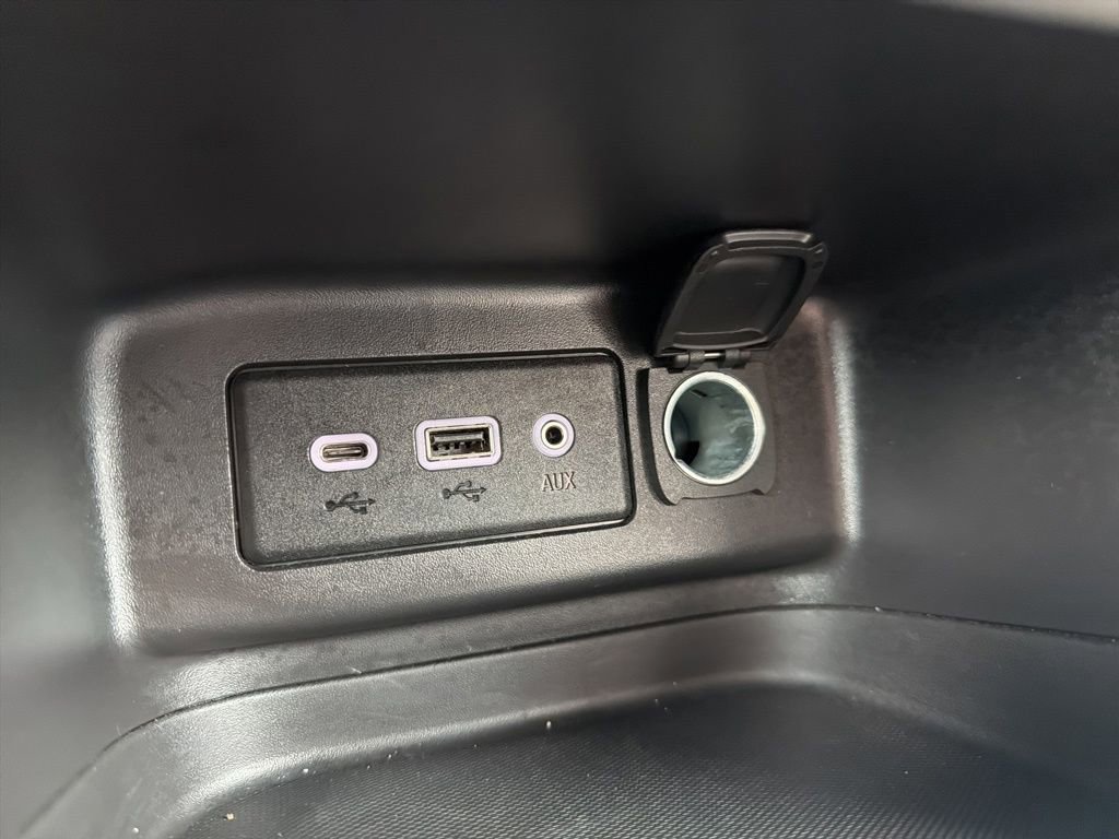 Used 2024 Chevrolet Equinox LT image 25