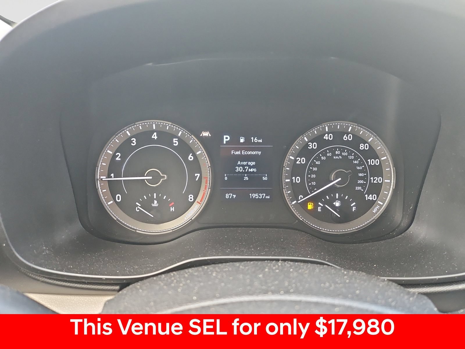 Used 2022 Hyundai Venue SEL FWD image 26