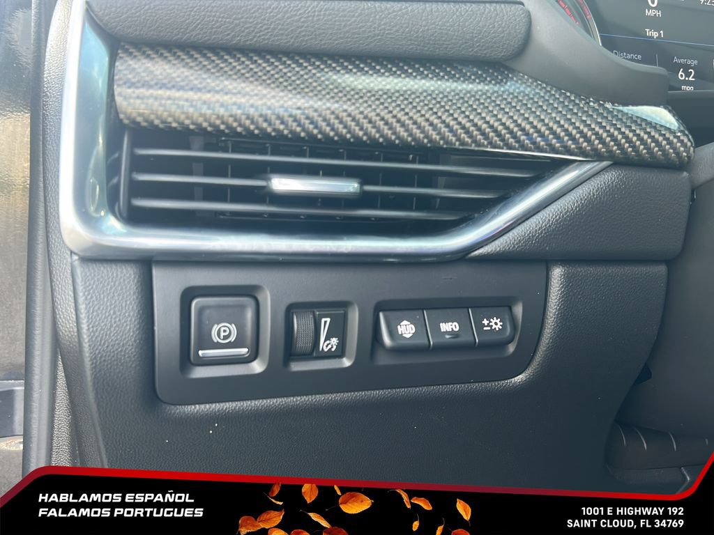 Used 2022 Cadillac XT4 Sport AWD/4WD image 16