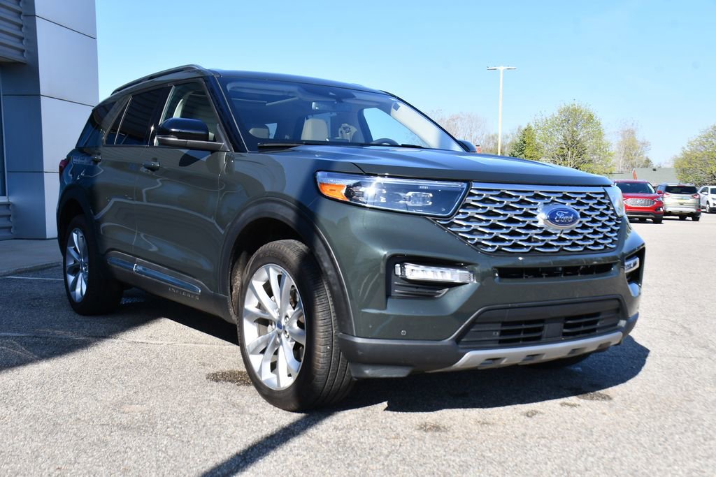 Used 2023 Ford Explorer Platinum w/ Technology Package AWD/4WD image 9