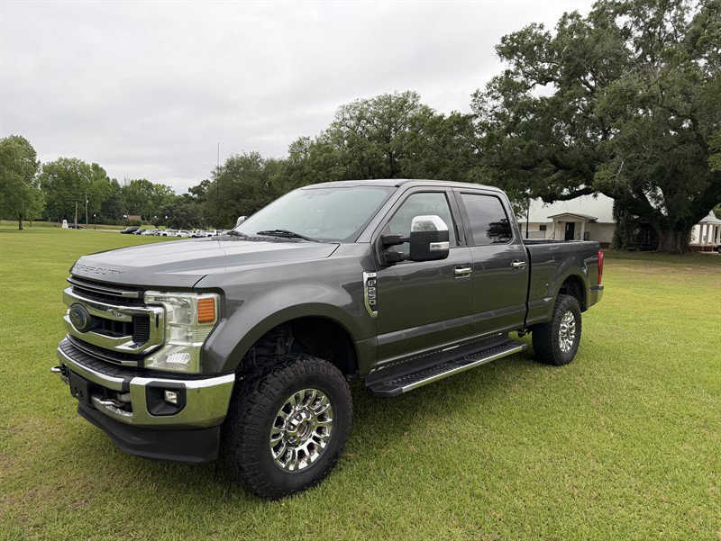 Used 2020 Ford F250 XLT w/ XLT Premium Package AWD/4WD image 3