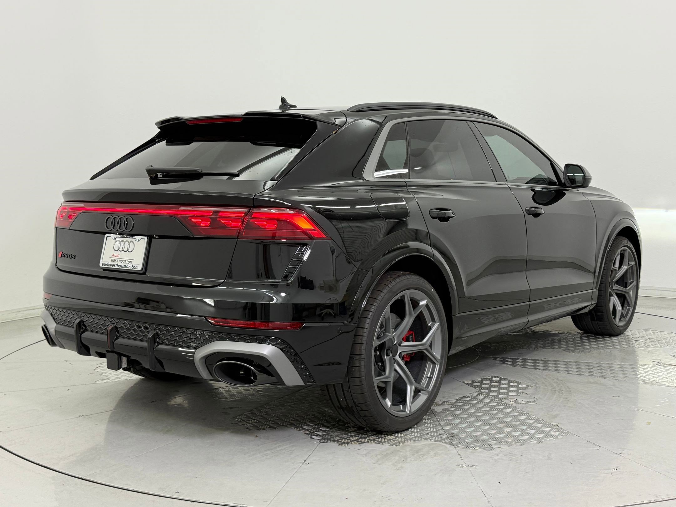 New 2026 Audi RS Q8 performance AWD/4WD image 9