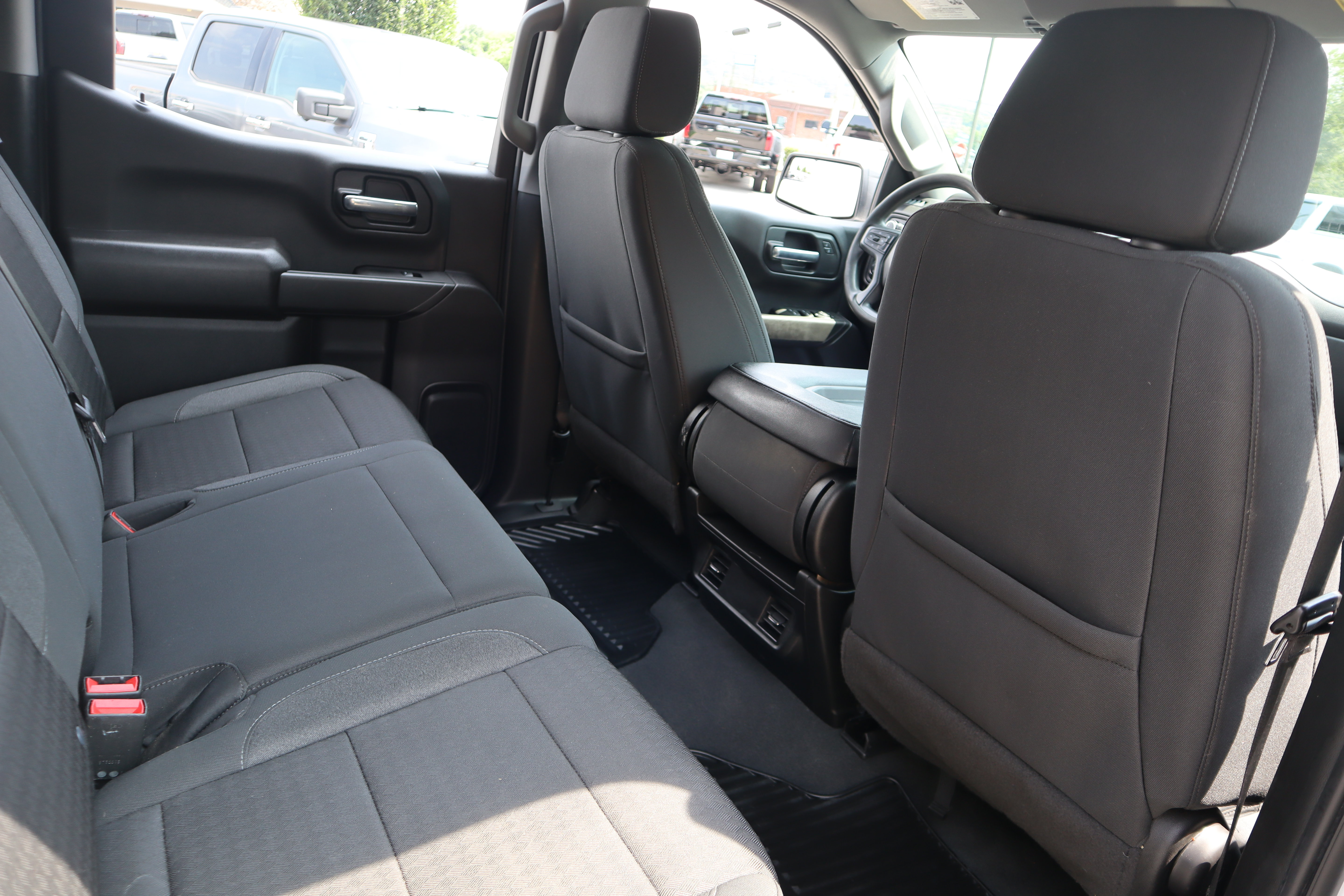 Used 2022 Chevrolet Silverado 1500 Custom Trail Boss AWD/4WD image 28