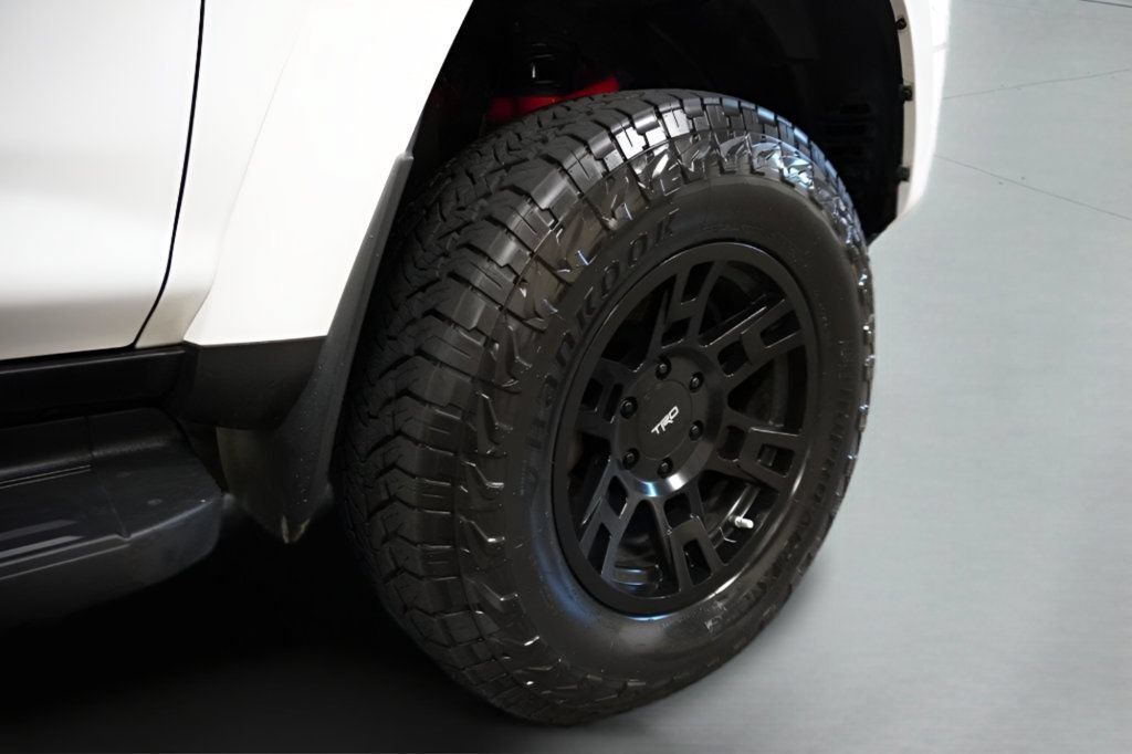 Used 2021 Toyota 4Runner TRD Off-Road AWD/4WD image 6