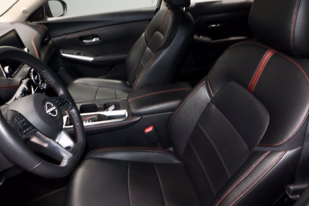 Certified 2025 Nissan Sentra SR w/ SR Premium Package FWD image 23