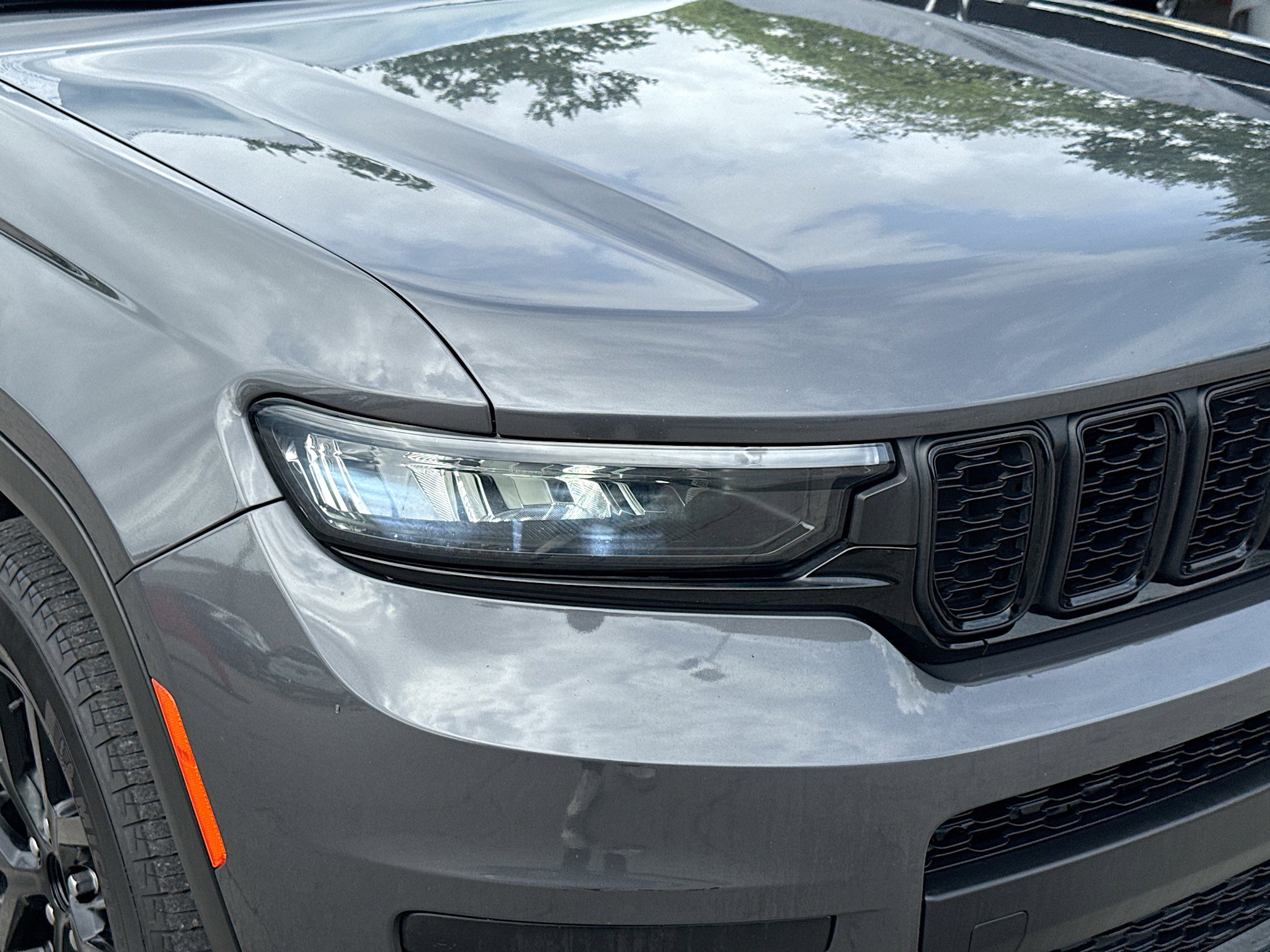 Used 2024 Jeep Grand Cherokee L Laredo image 34