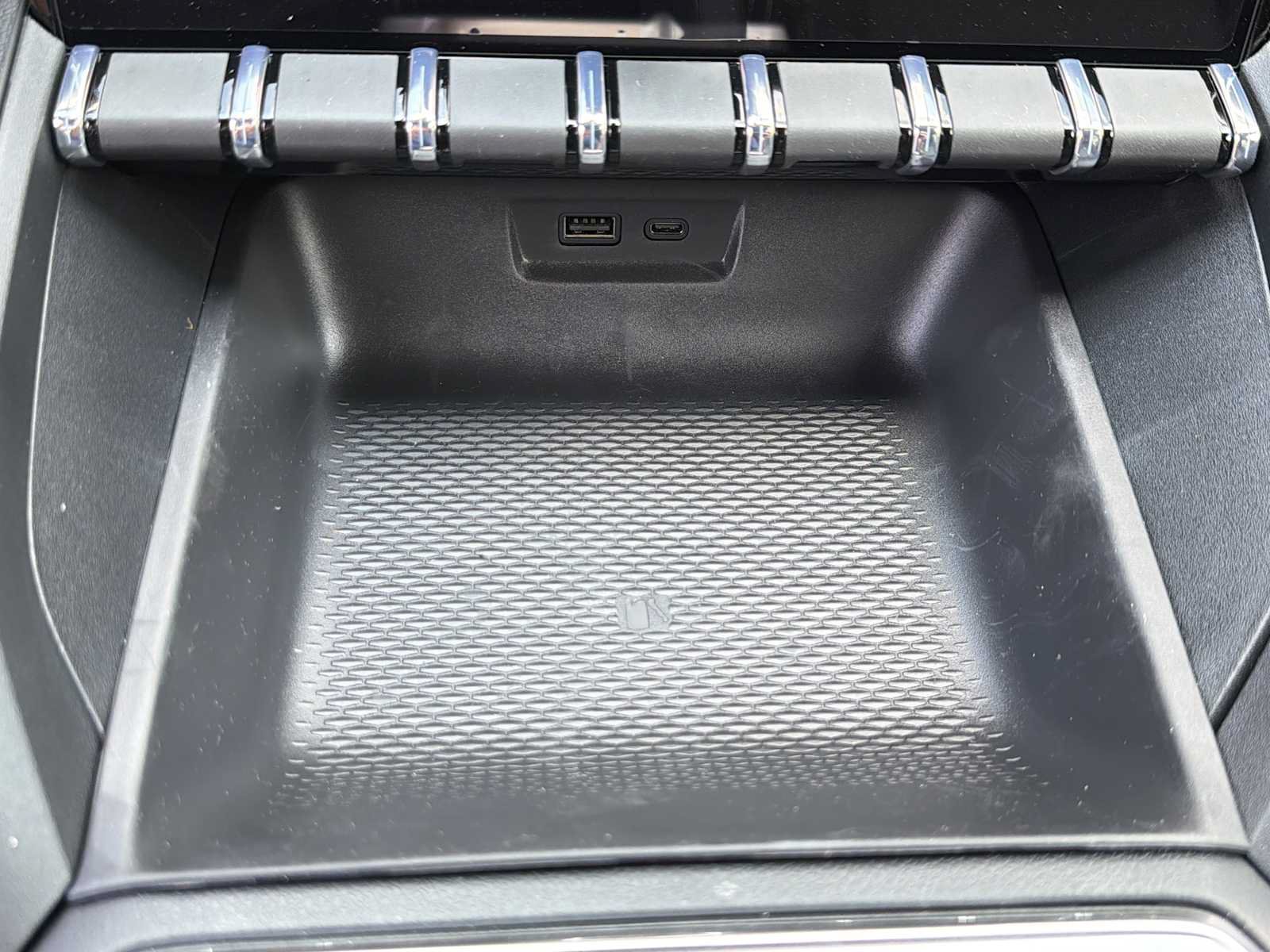 New 2026 GMC Terrain Elevation w/ Black Edition FWD image 9